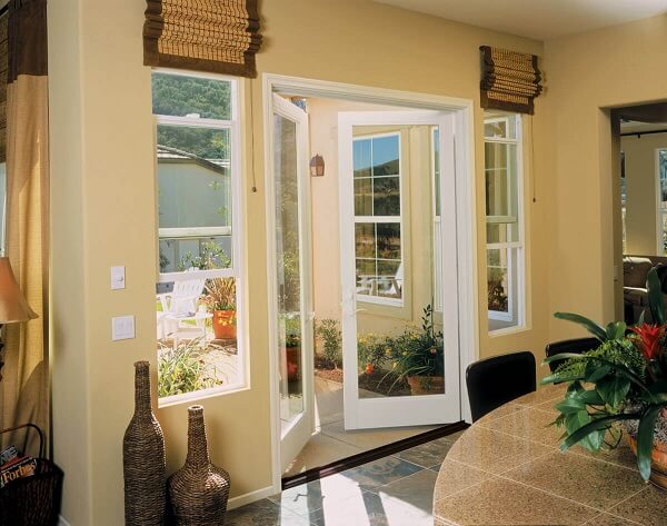 Sliding Vs. Casement Hurricane Windows