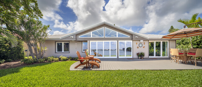 hurricane windows in Pinellas County FL