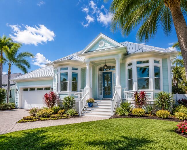 Coastal Florida home with impact-resistant replacement windows designed for severe weather in Pinellas County, FL